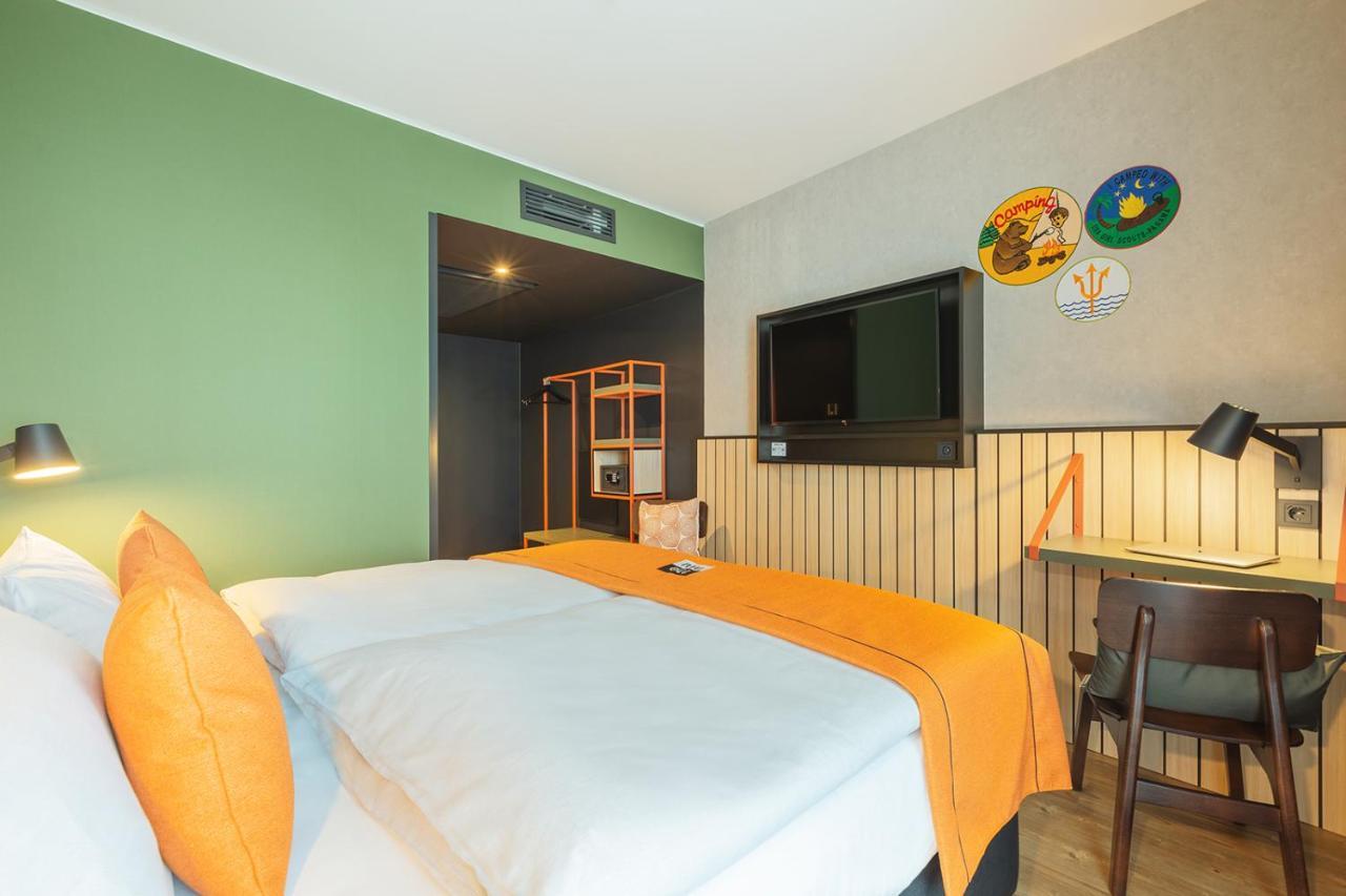 Holiday Inn - The Niu, Amity Potsdam By Ihg Экстерьер фото